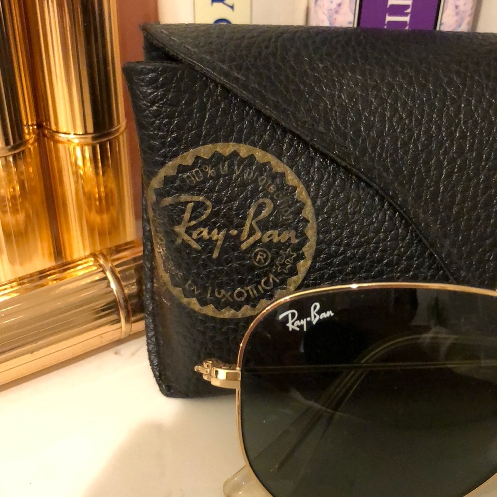 Ray-Ban Aviators - Picture 2 of 5